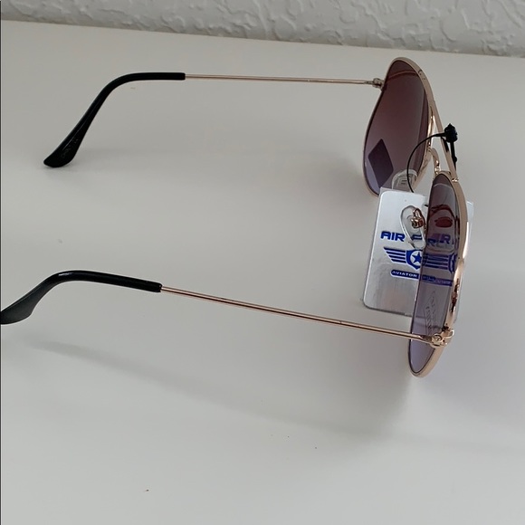 ๐ ๐ SUNGLASSES - Picture 2 of 6